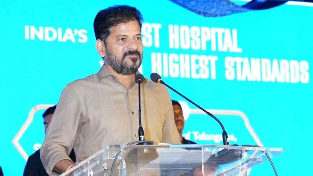 Cm Revanth Reddy: ప్రతి కుటుంబానికి జీవిత బీమా, 65లక్షల మందికి డిజిటల్ హెల్త్ కార్డులు- సీఎం రేవంత్ కీలక ప్రకటన