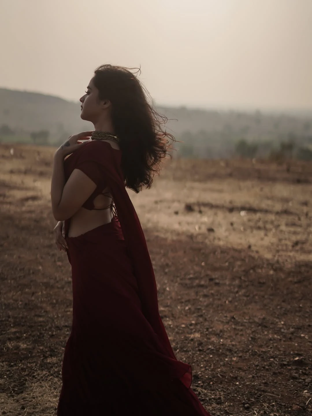 Deepthi Sunaina Stunning Looks in Saree