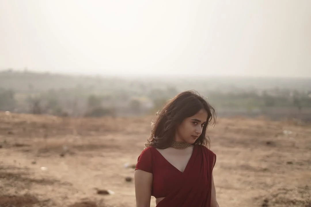 Deepthi Sunaina Stunning Looks in Saree