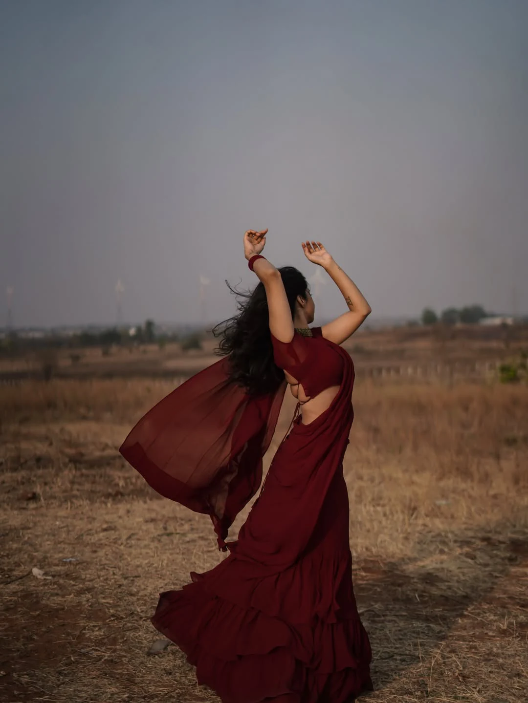 Deepthi Sunaina Stunning Looks in Saree