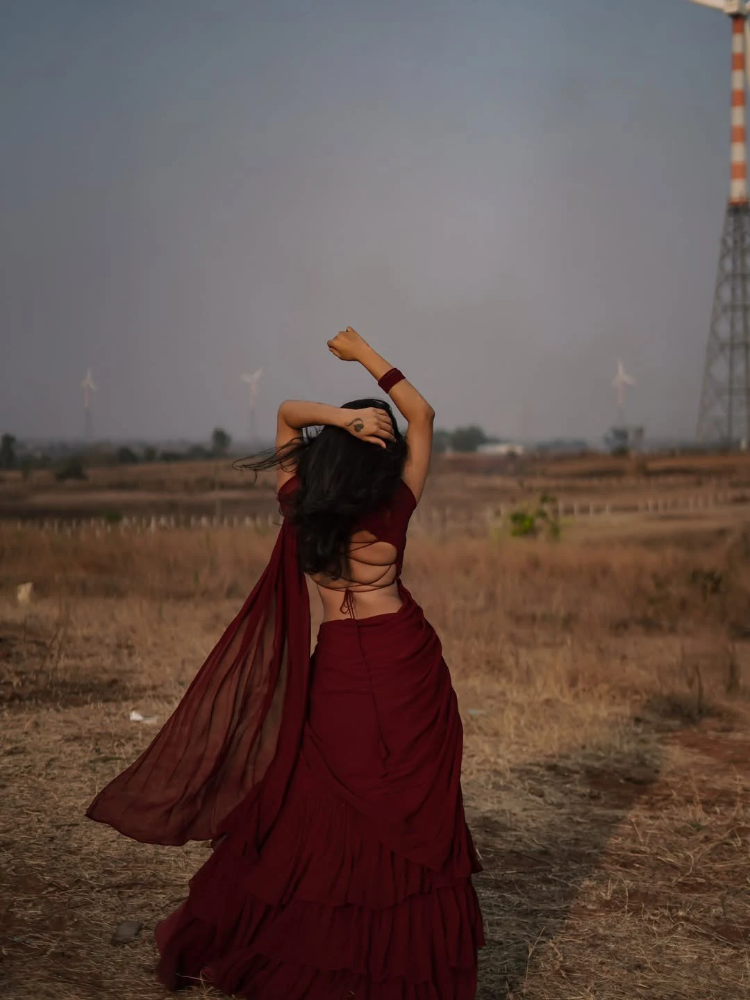 Deepthi Sunaina Stunning Looks in Saree