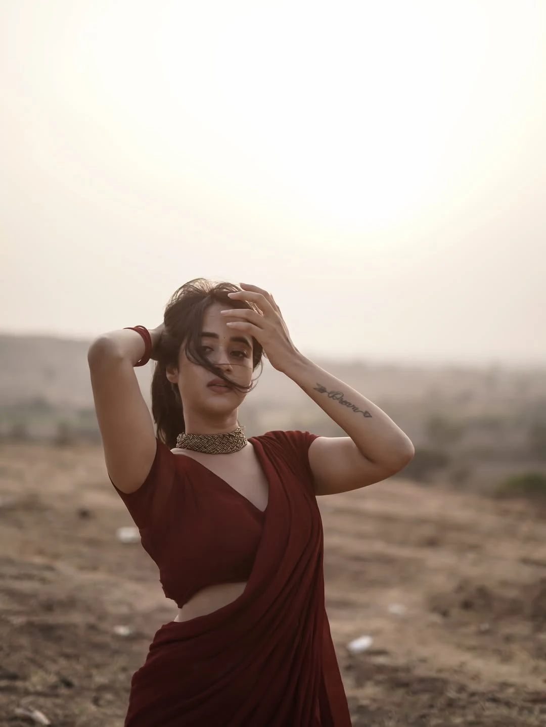 Deepthi Sunaina Stunning Looks in Saree