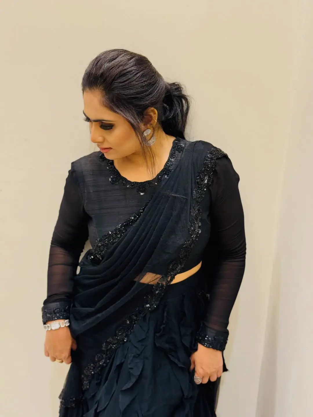 Dil Raju wife Tejaswini latest photos