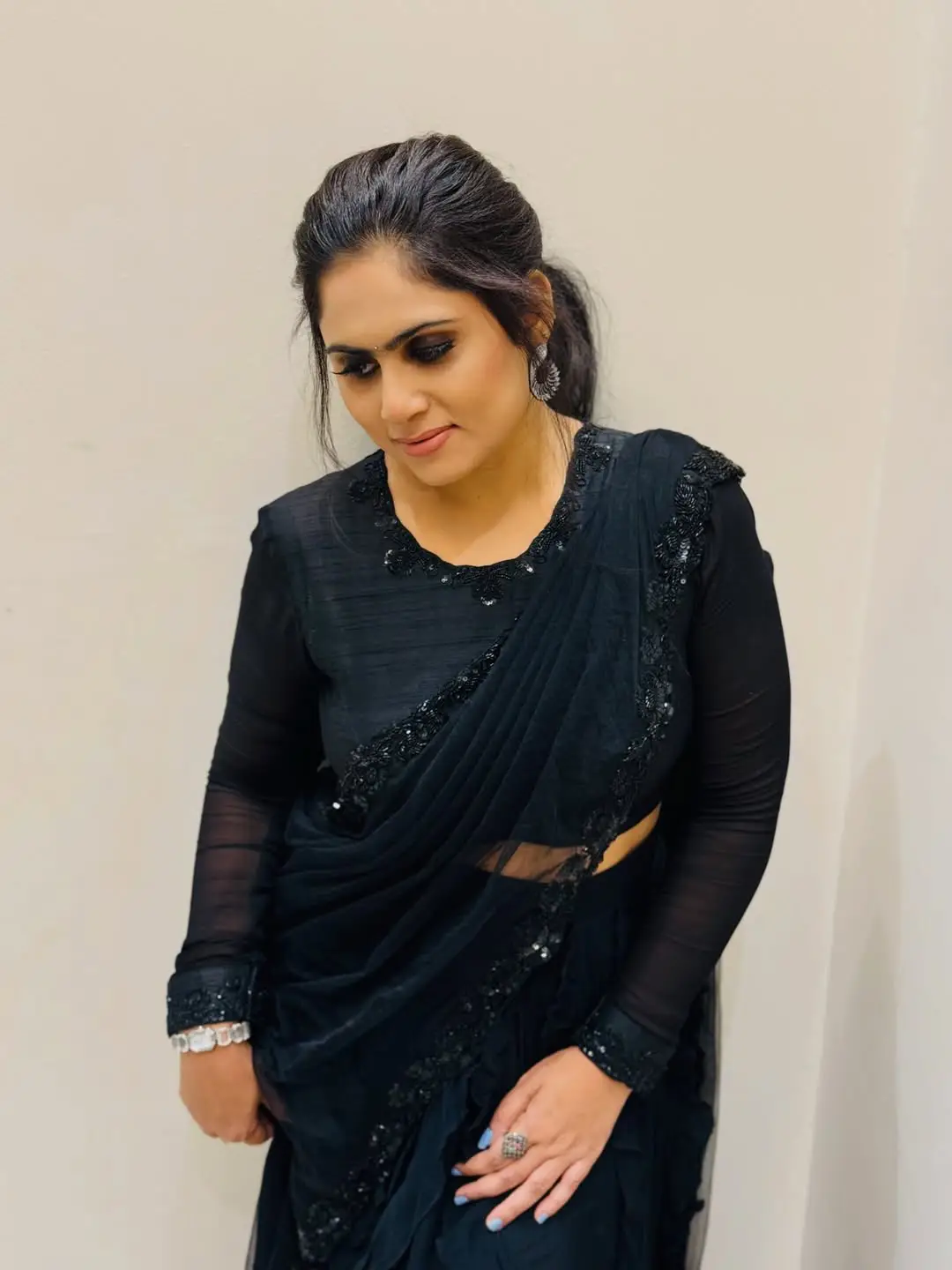 Dil Raju wife Tejaswini latest photos