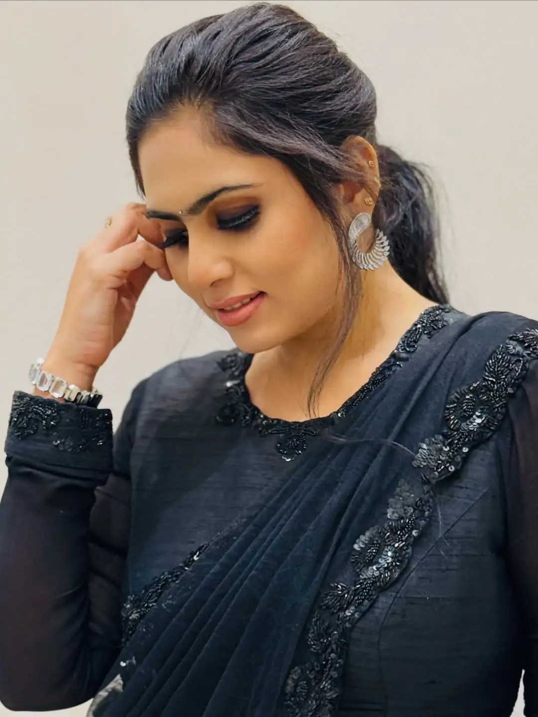 Dil Raju wife Tejaswini latest photos