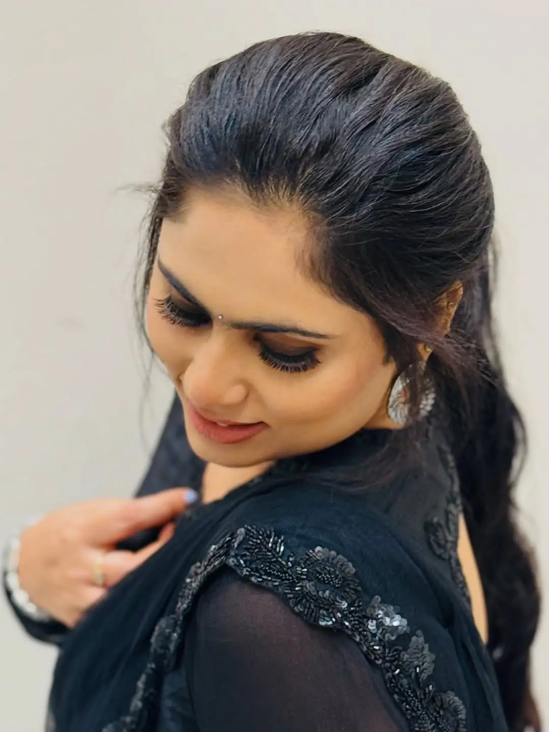 Dil Raju wife Tejaswini latest photos