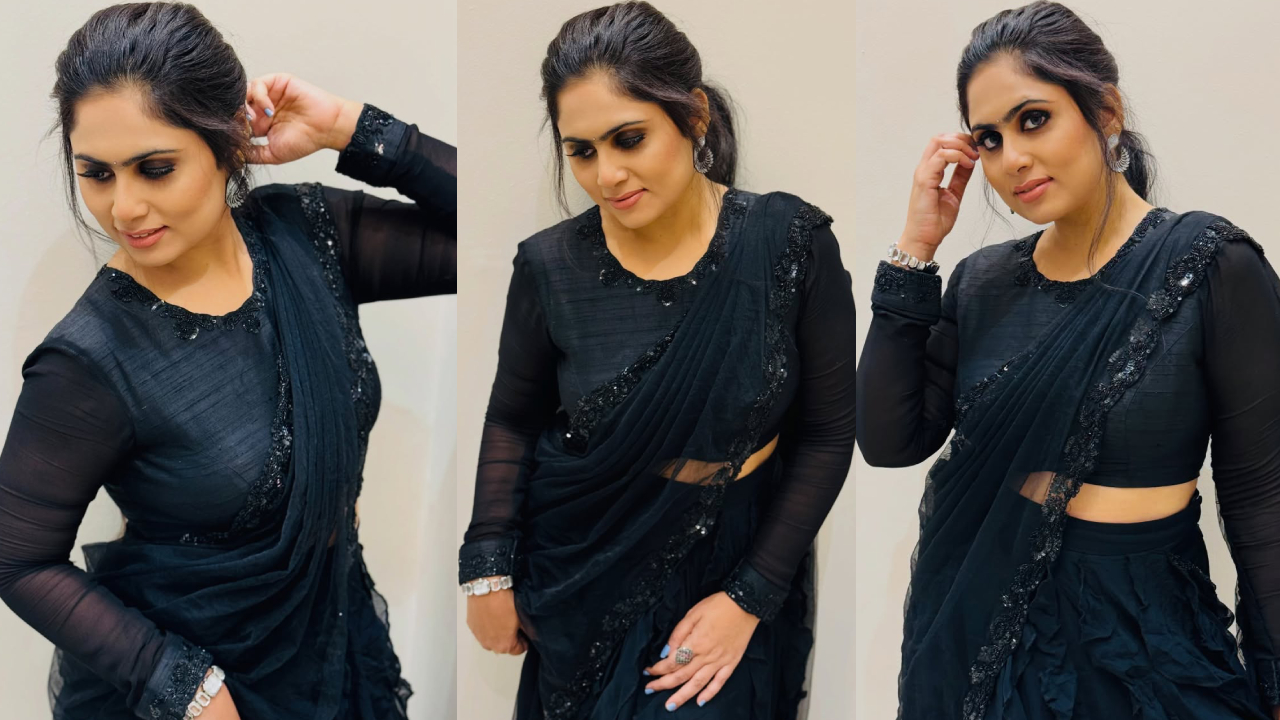 Tejaswini: దిల్ రాజు భార్య తేజస్విని.. బ్లాక్ డ్రెస్సులో కేక ఫోటోలు