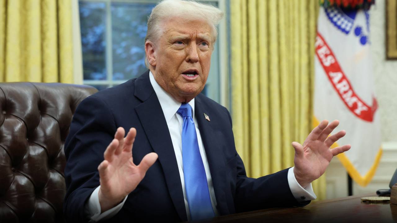 Donald Trump : ట్రంప్ జబర్దస్త్ కామెడీ.. ఇరాన్ సుప్రీం లీడర్ గా ఉండమందట.. కోతల రాయుడు..