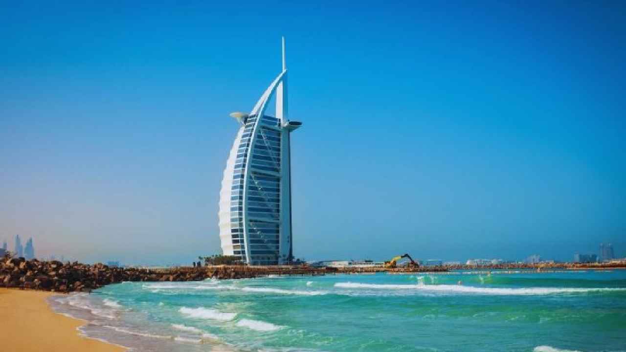 Iran Israel War: దుబాయ్ బంపర్ ఆఫర్.. వార్ ముగిసే వరకు టూరిస్టులు బిల్లు కట్టక్కర్లేదు..