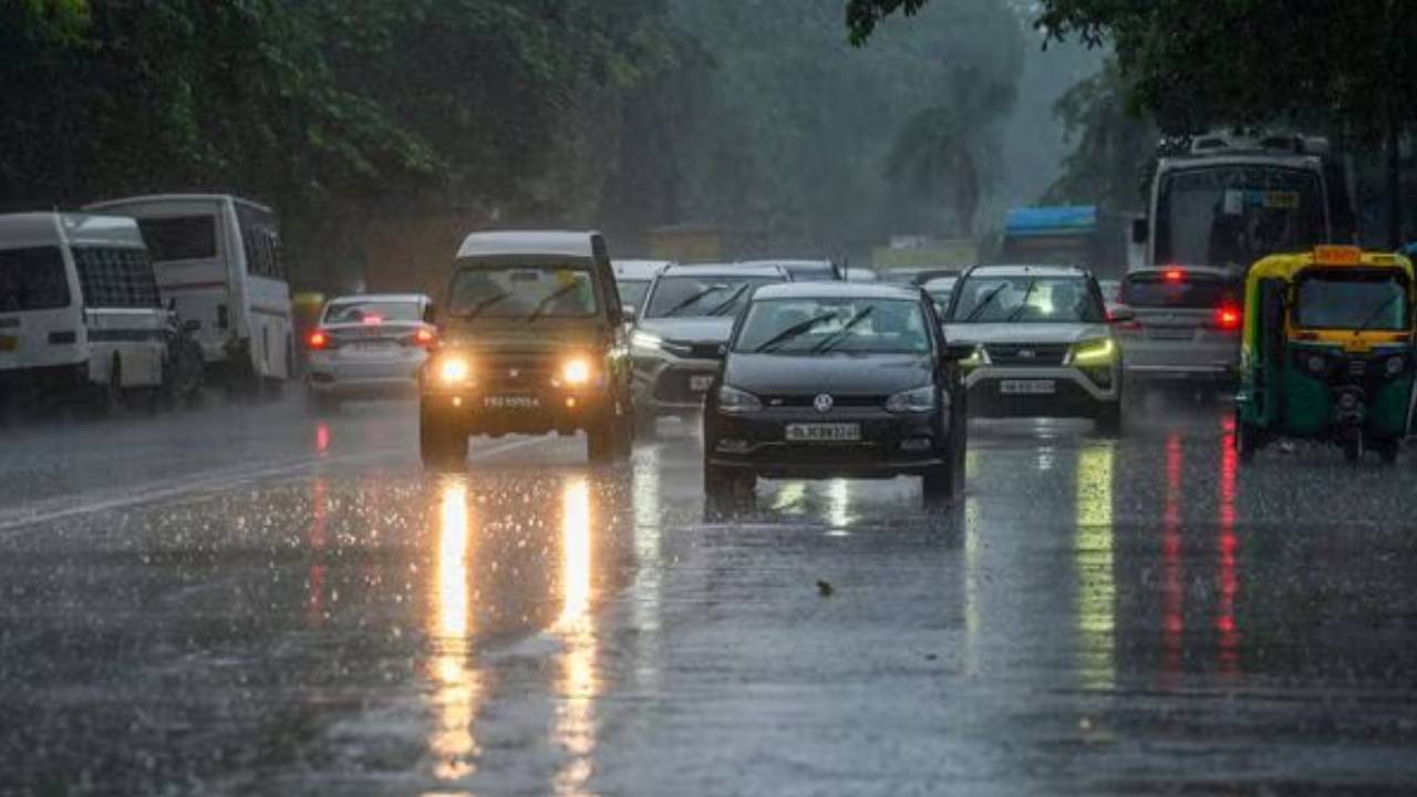 Telangana Rain Alert : తెలంగాణకు రెయిన్ అలర్ట్.. ఈ జిల్లాల్లో రెండు రోజులు వర్షాలు.. కీలక విషయాన్ని వెల్లడించిన వాతావరణ శాఖ