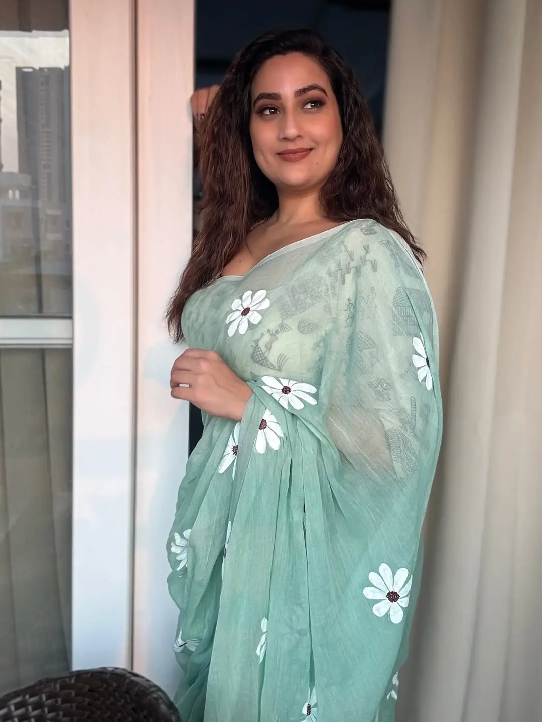 Hot anchor manjusha latest photos