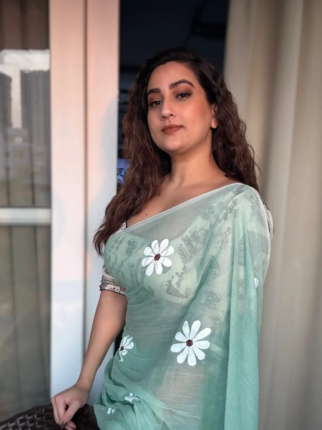 Hot anchor manjusha latest photos