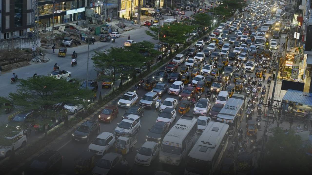 Hyderabad : హైదరాబాద్ వాసులకు గుడ్‌న్యూస్.. సిటీ మధ్యలో నుంచి మరో పెద్ద ఫ్లై ఓవర్.. ఆ ప్రాంతాల్లో ట్రాఫిక్ సమస్యలకు చెక్!