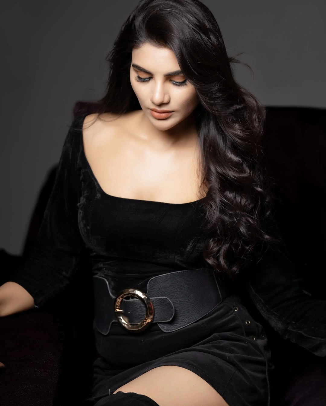 Jabardasth Varsha Stylish Looks