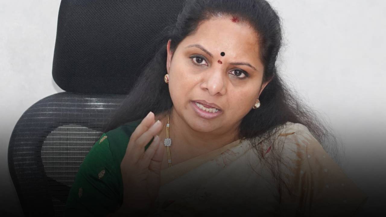 Kavitha : సీఎం రేవంత్, హైడ్రా కమిషనర్ రంగనాథ్‌పై కవిత ఫైర్.. పరువు నష్టం దావా వేస్తా..
