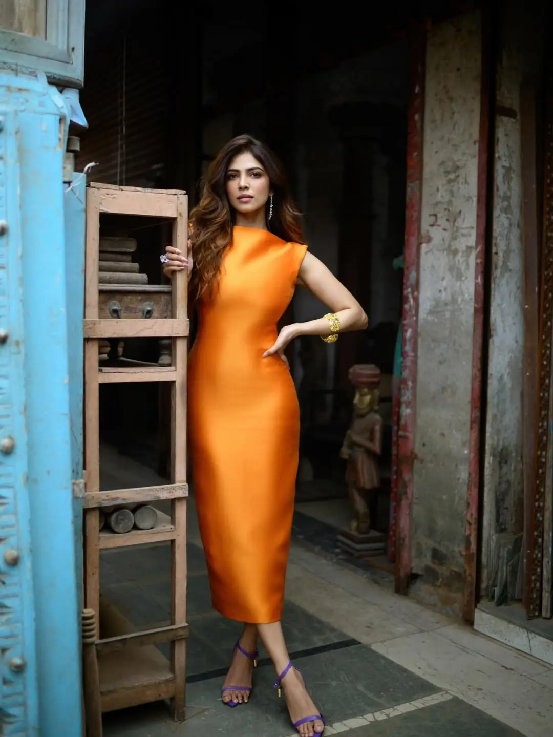 Malavika mohanan latest hot show