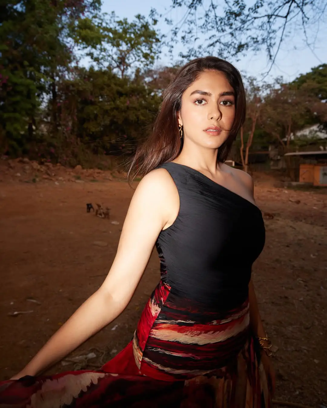 Mrunal Thakur Latest Photos Go Viral