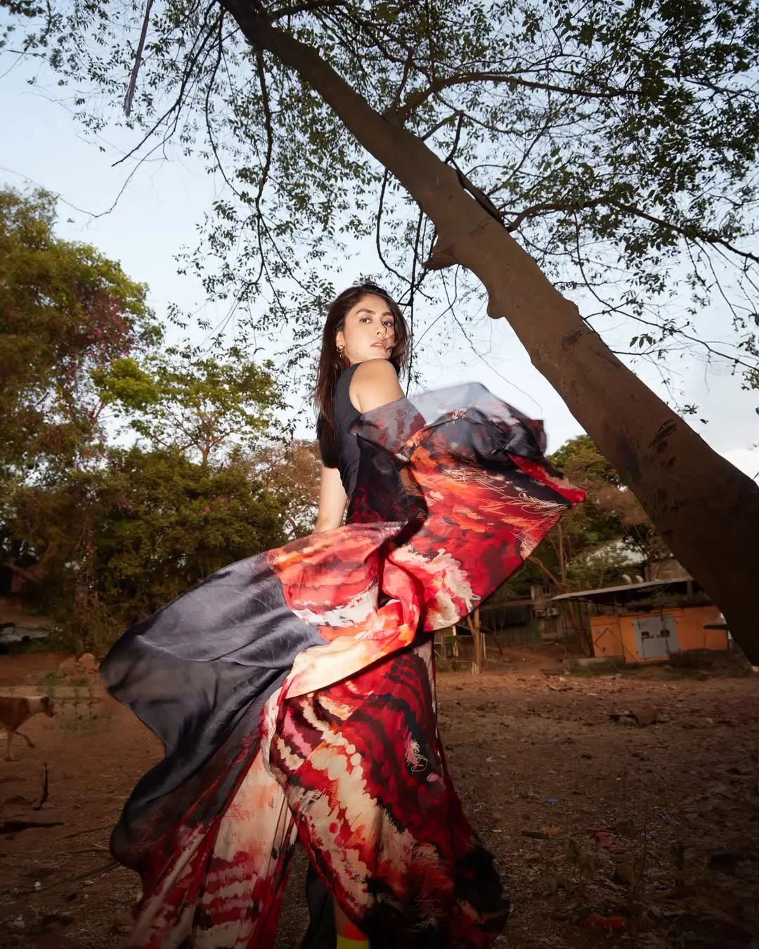 Mrunal Thakur Latest Photos Go Viral