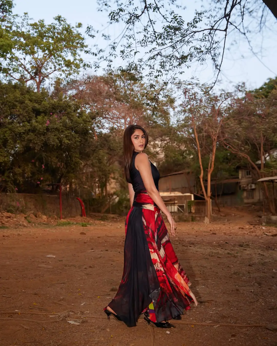 Mrunal Thakur Latest Photos Go Viral