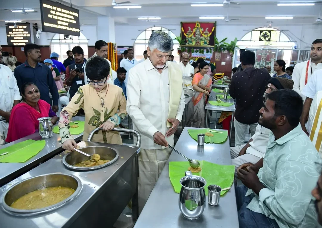 Nara Devansh Birthday CM Chandrababu Family Visits Tirumala Temple Photos