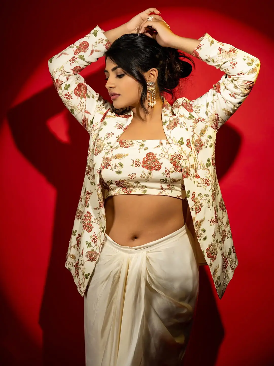 Nayan sarika latest cute photos