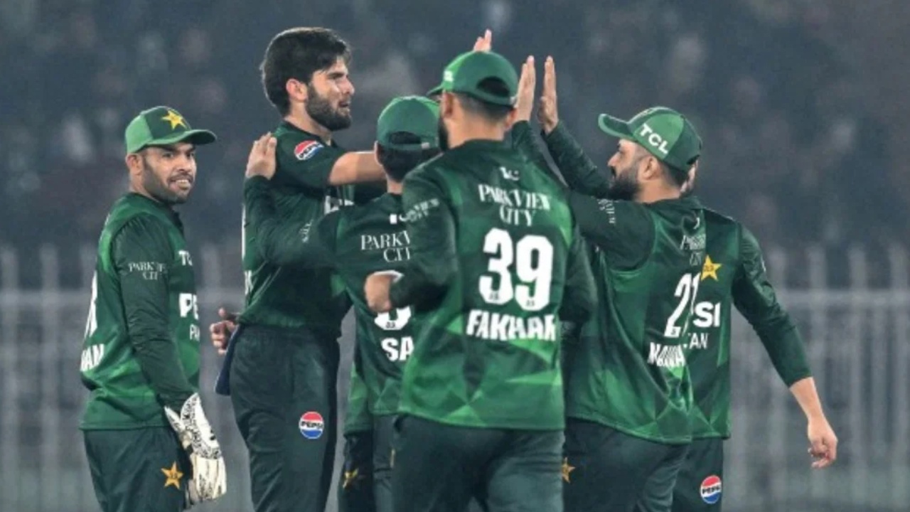 PCB : పాక్ బోర్డా మ‌జాకానా.. టీ20 ప్ర‌పంచ‌క‌ప్‌లో పేల‌వ ప్ర‌ద‌ర్శ‌న‌.. ఒక్కొ ఆట‌గాడికి 5 మిలియ‌న్ల జ‌రిమానా!