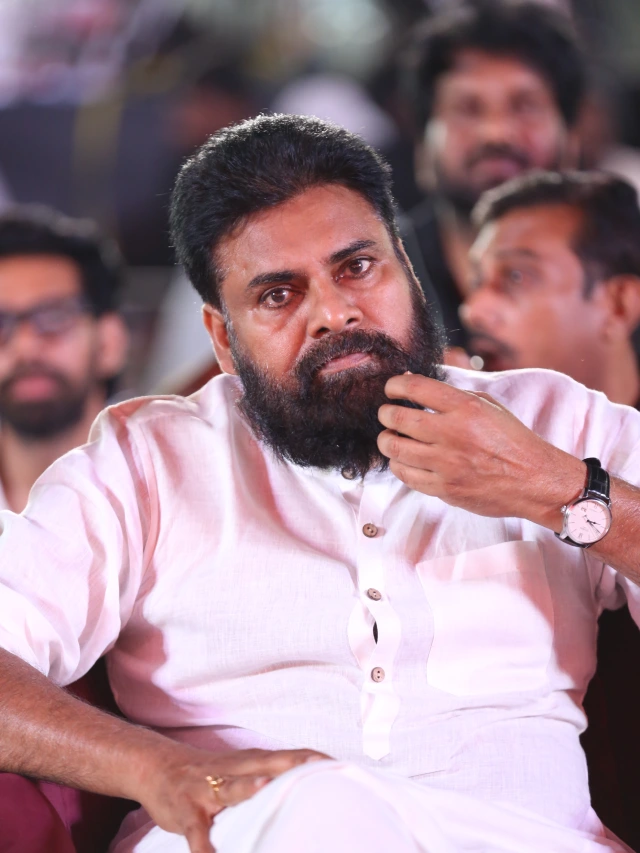 Pawan Kalyan Powerful Looks in Ustaad Bhagat Singh Pre Release Event