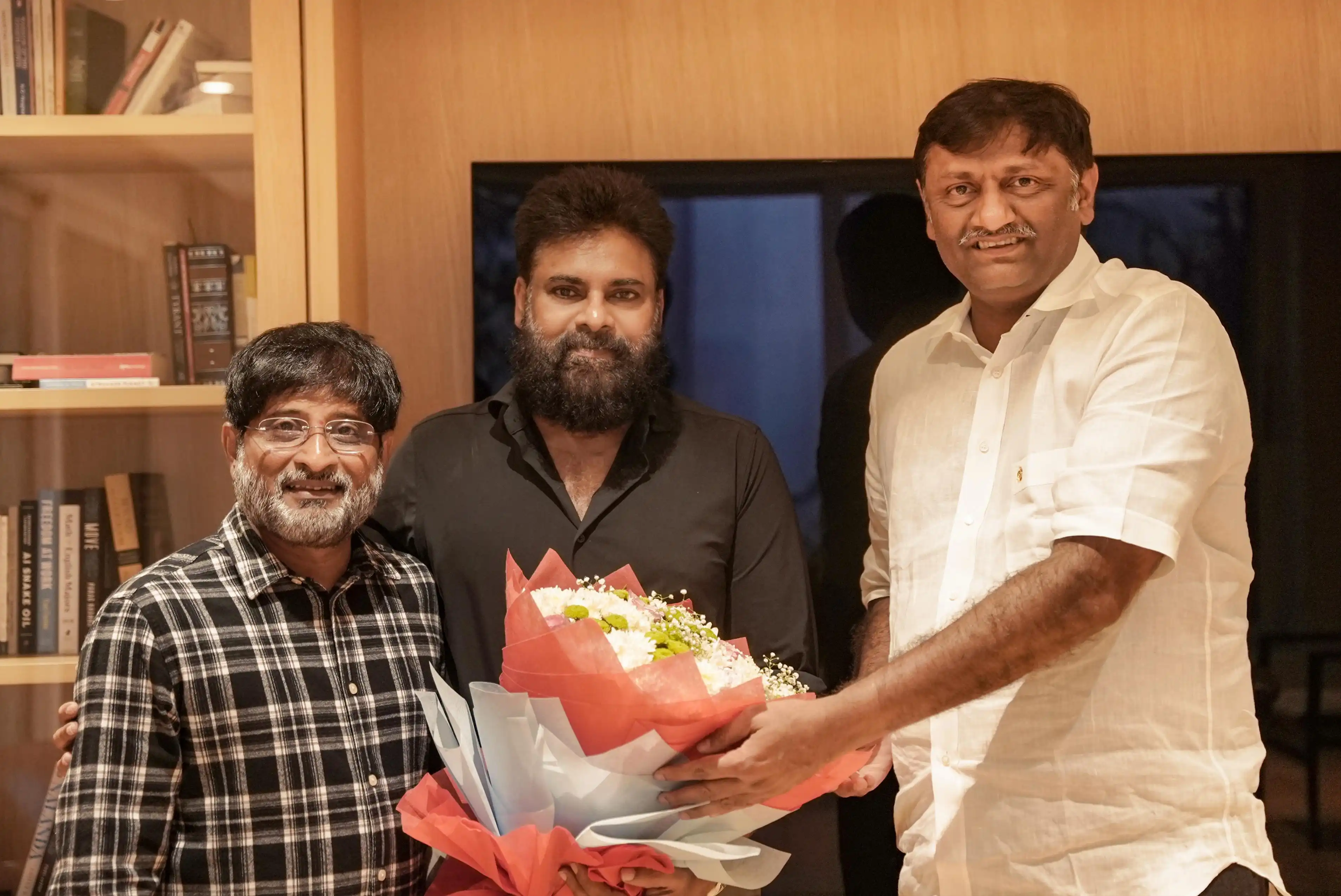 Ustada Bhagat Singh Team Meets Pawan Kalyan after Success