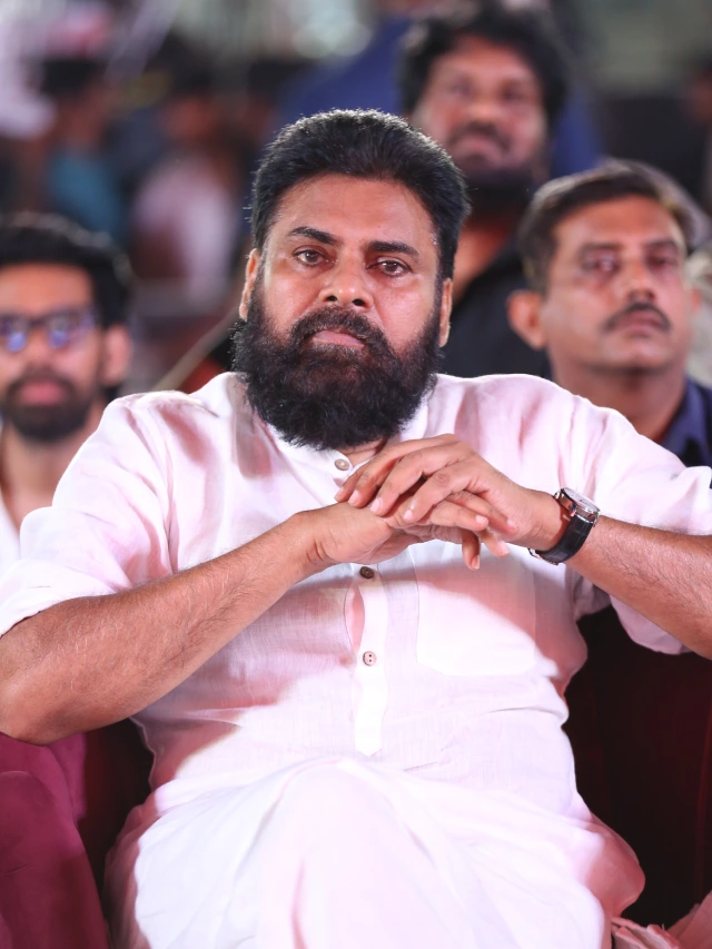 Pawan Kalyan Powerful Looks in Ustaad Bhagat Singh Pre Release Event