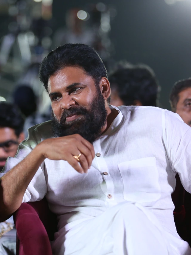 Pawan Kalyan Powerful Looks in Ustaad Bhagat Singh Pre Release Event
