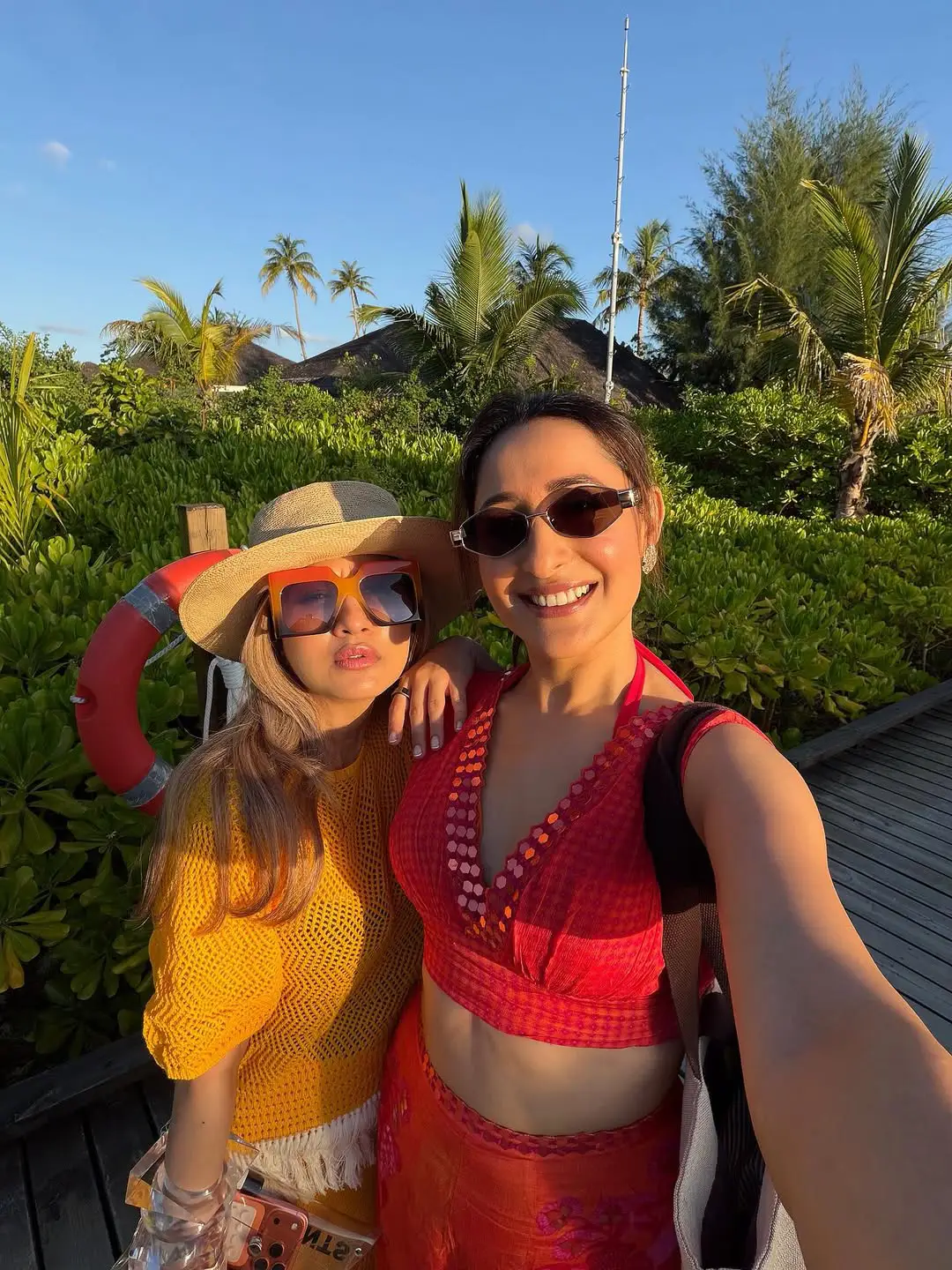 Pragya Jaiswal Latest Sizzling Photos