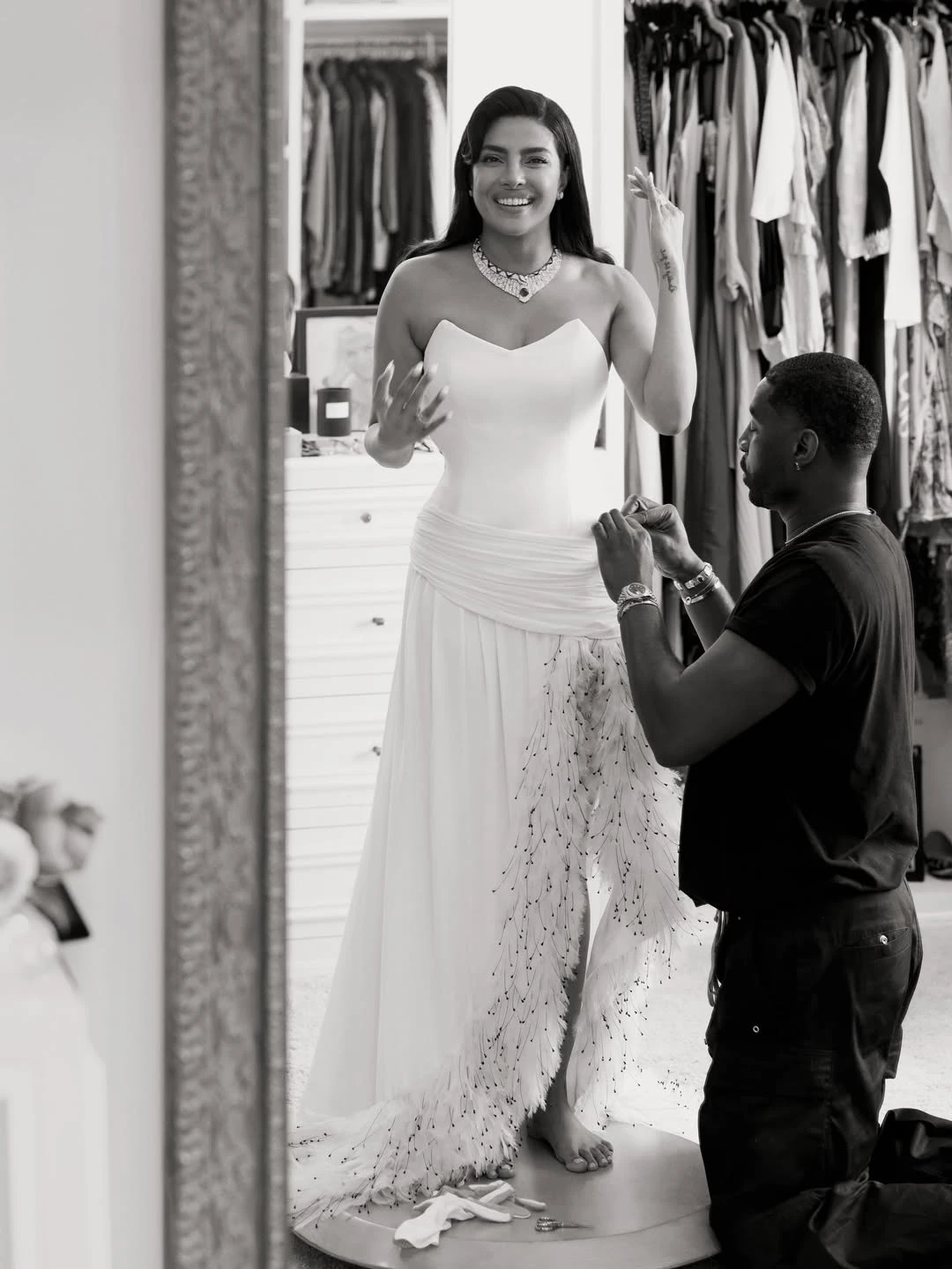 Priyanka Chopra Stunning Looks for Oscar in White Dress