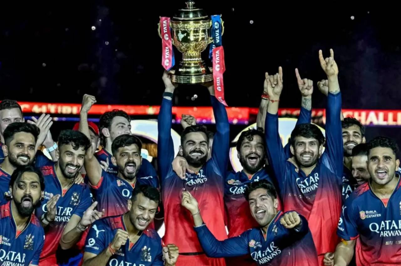 RCB Sold : ఆర్సీబీని అమ్మేశారు.. భారీ ధరకు కొనుగోలు చేసిన బిర్లా-టైమ్స్‌‌‌‌ గ్రూప్.. ఎంత చెల్లించారంటే?