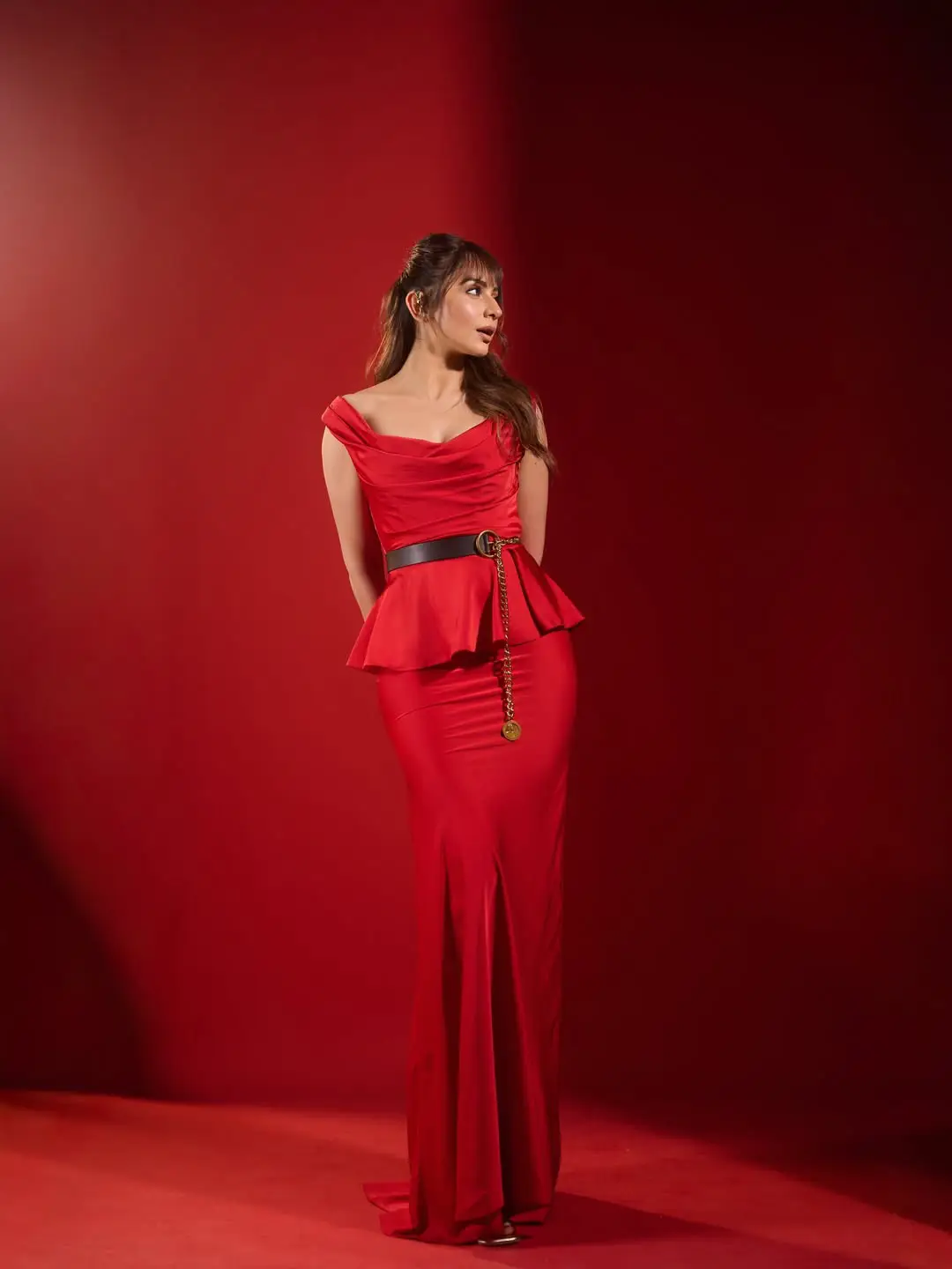 Rakul preet singh glamour show in red color dress