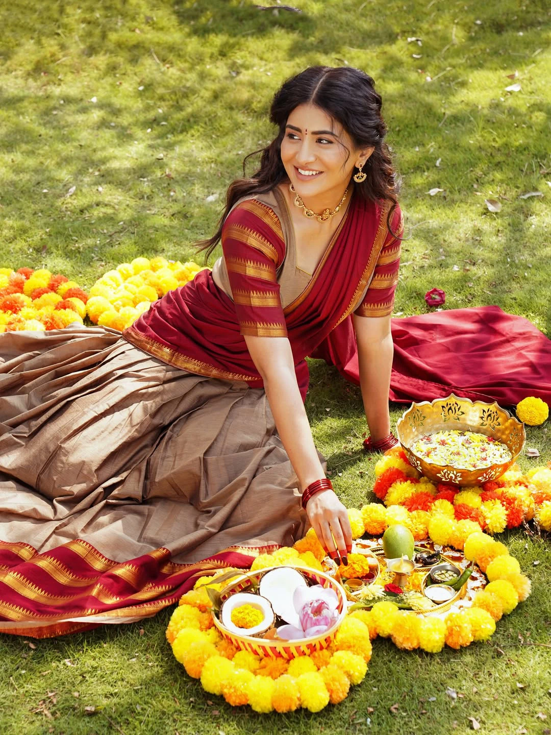 Rashi Singh Stunning Looks in Half Saree For Ugadi