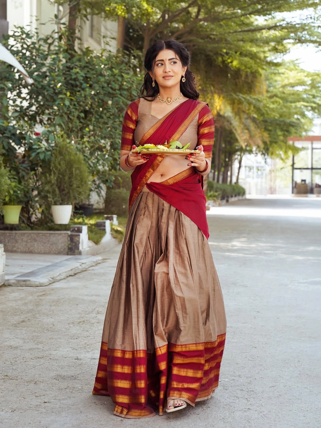 Rashi Singh Stunning Looks in Half Saree For Ugadi