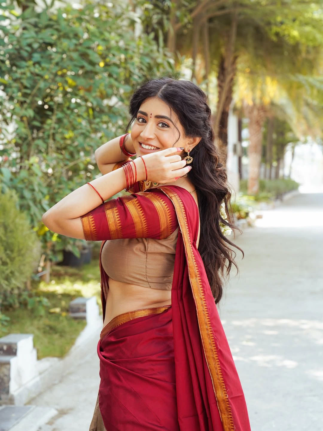 Rashi Singh Stunning Looks in Half Saree For Ugadi