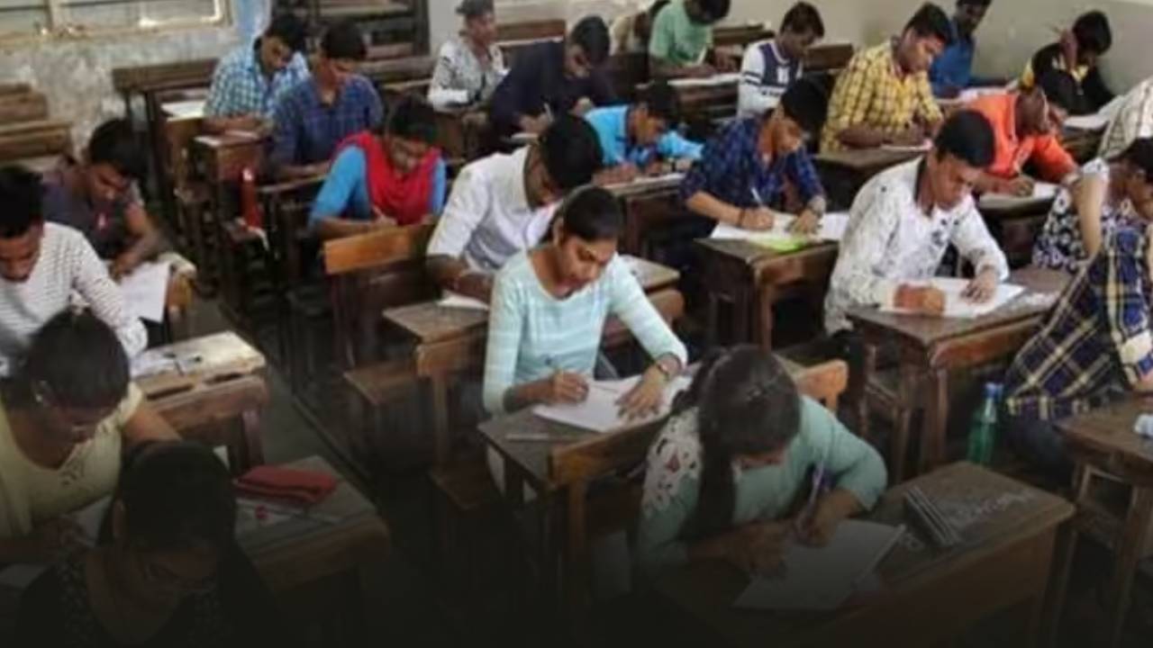 SSC Exams in Telangana : టెన్త్ విద్యార్థులకు బిగ్ అలర్ట్.. పరీక్షల సమయంలో వాటిని అస్సలు తీసుకెళ్లకండి.. ఈ సూచనలు తప్పక పాటించండి..