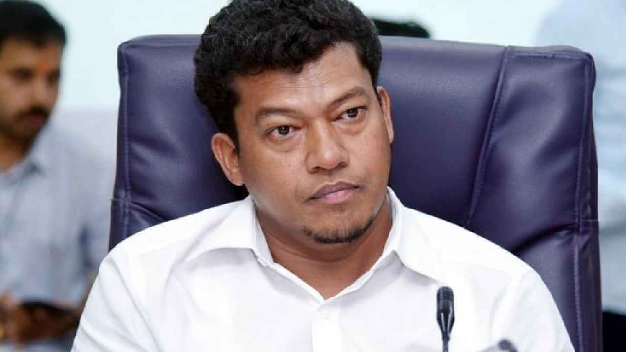 Seediri Appalaraju: సొంత పార్టీలోనే సీదిరికి ఇబ్బందులు..! ఒక్కొక్కరుగా ఆప్తులంతా ఎందుకు దూరమవుతున్నారు?