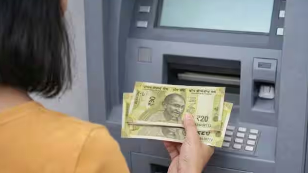 Small Currency Notes : అమ్మయ్యా.. ఇక చిల్లర కష్టాలు తీరినట్టే.. ATMలో రూ. 10, రూ.20, రూ. 50 నోట్లు.. ఎప్పటినుంచంటే?