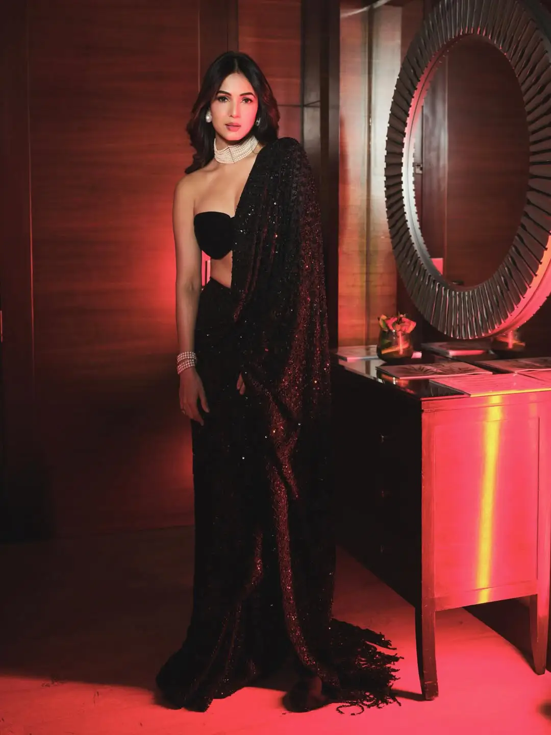 Sonal Chauhan Latest Photos in a Black Saree