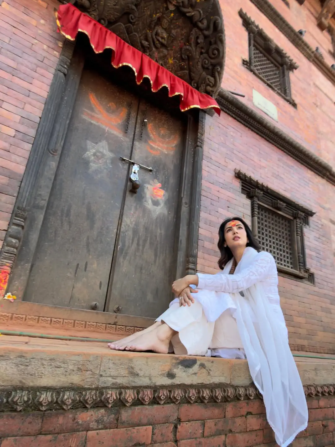 Sonal Chauhan at Pashupatinath Temple