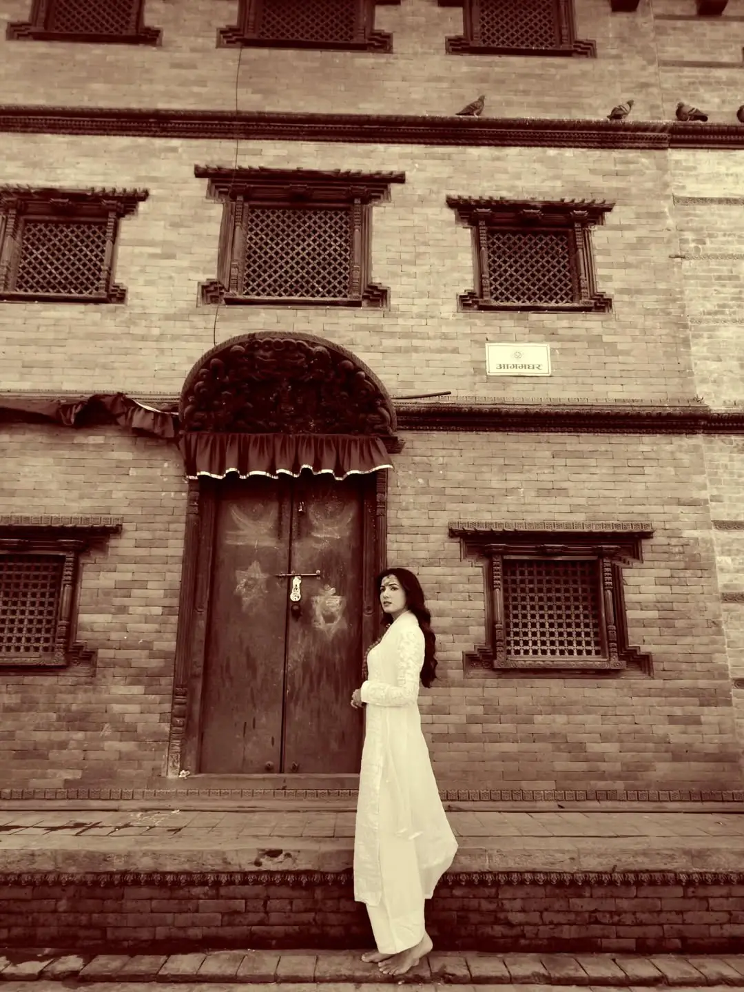 Sonal Chauhan at Pashupatinath Temple