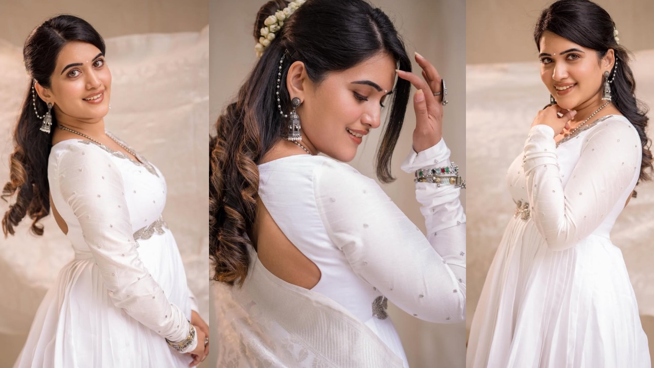 Anchor Sravanthi : తెలుపు డ్రెస్‌లో హంసలా మెరుస్తున్న యాంకర్ స్రవంతి..