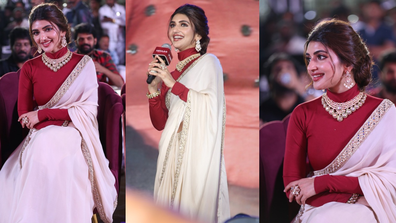 Sreeleela : ఉస్తాద్ భగత్ సింగ్ ప్రీ రిలీజ్ ఈవెంట్.. చీరకట్టులో శ్రీలీల మెరుపులు..