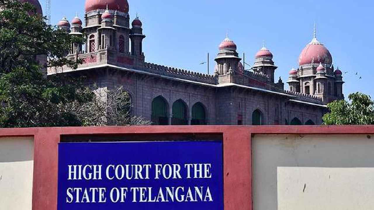 BRS: పార్టీ ఫిరాయింపు ఎమ్మెల్యేలపై హైకోర్టుకు బీఆర్ఎస్.. రేపే విచారణ