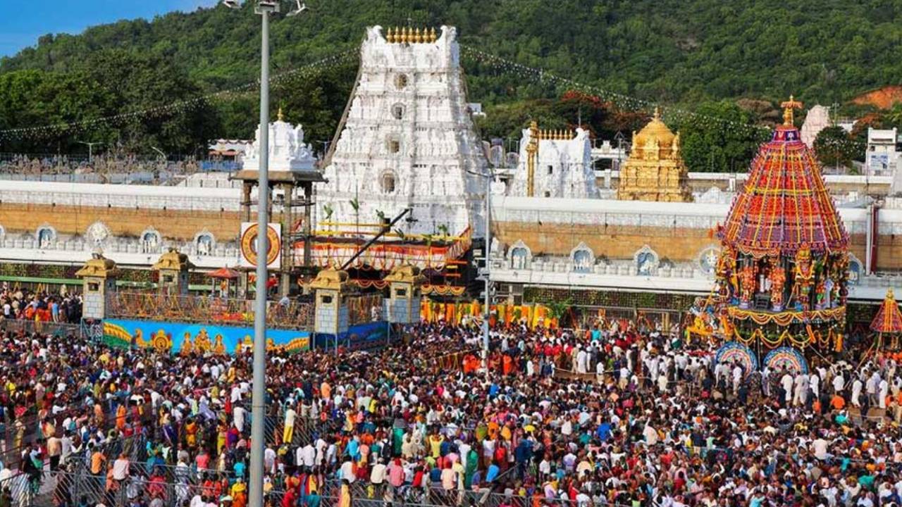 Tirumala : తిరుమల శ్రీవారి భక్తులకు అలర్ట్.. జూన్ నెల కోటా షెడ్యూల్ వచ్చేసింది.. ఇలా బుక్ చేస్కోండి.. ఫుల్ డీటెయిల్స్