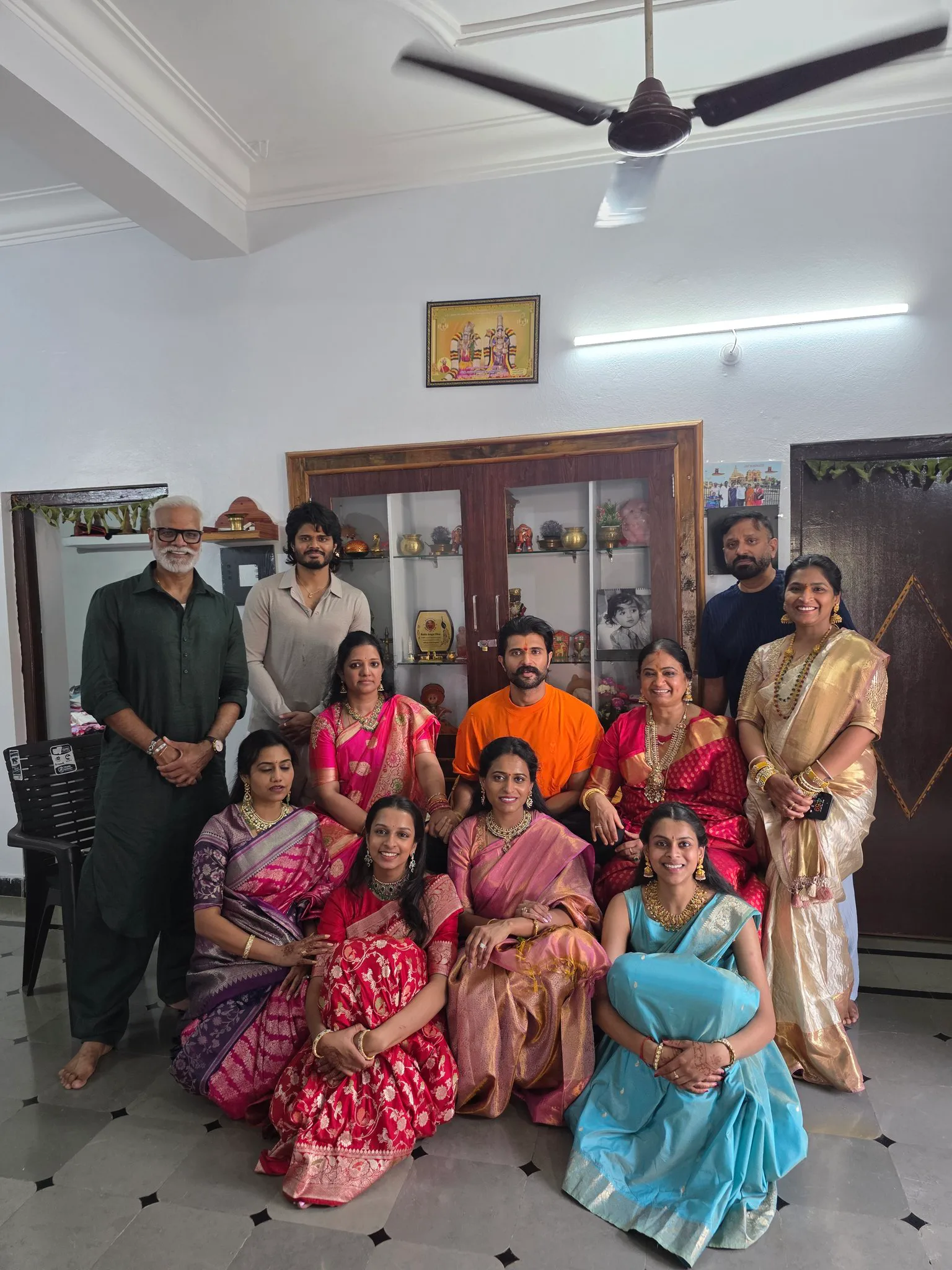 Vijay Devereakonda Went to his Grand Parents Village with Rashmika