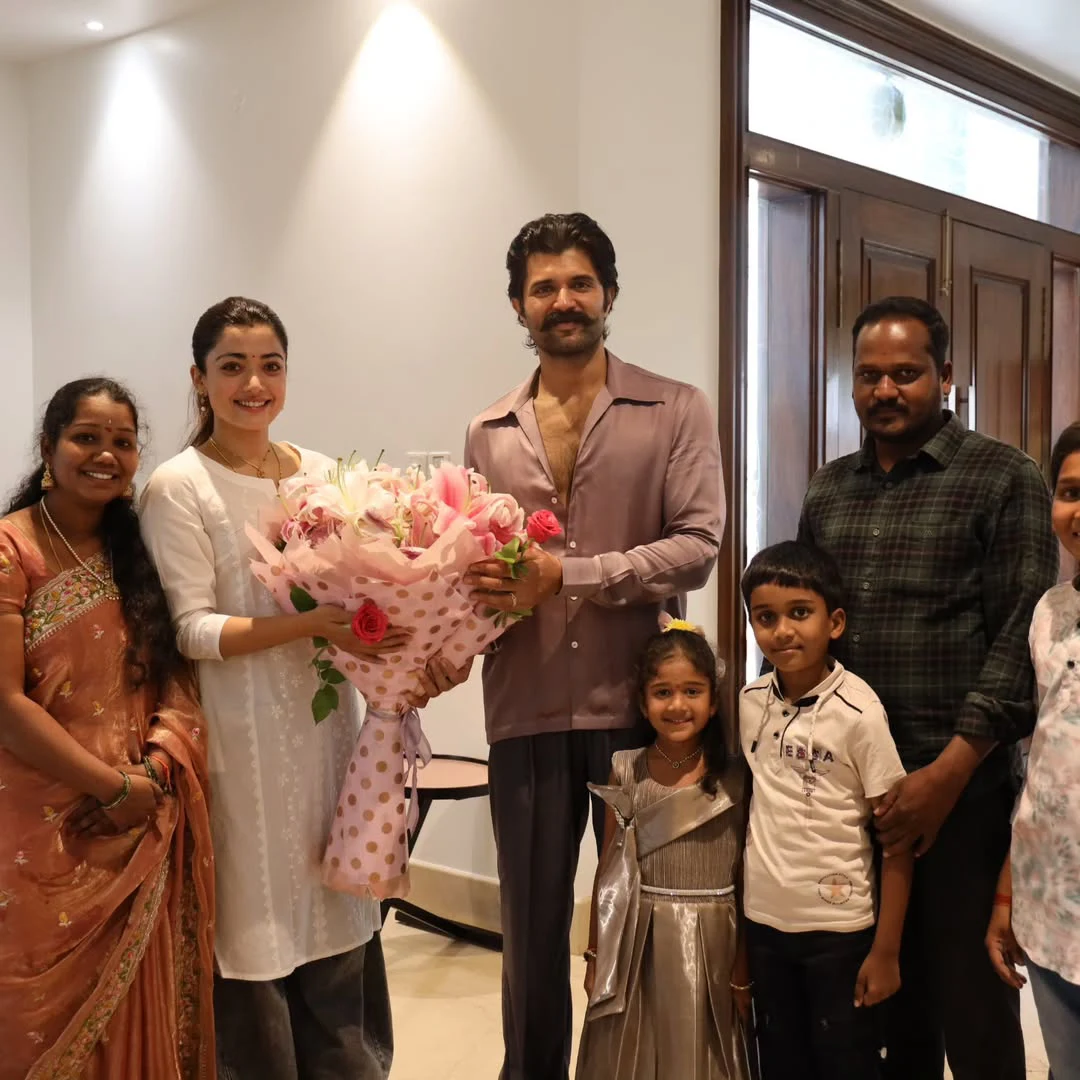 Vijay Deverakonda Rashmika Mandanna Invited Child Family who went Viral in Social Media