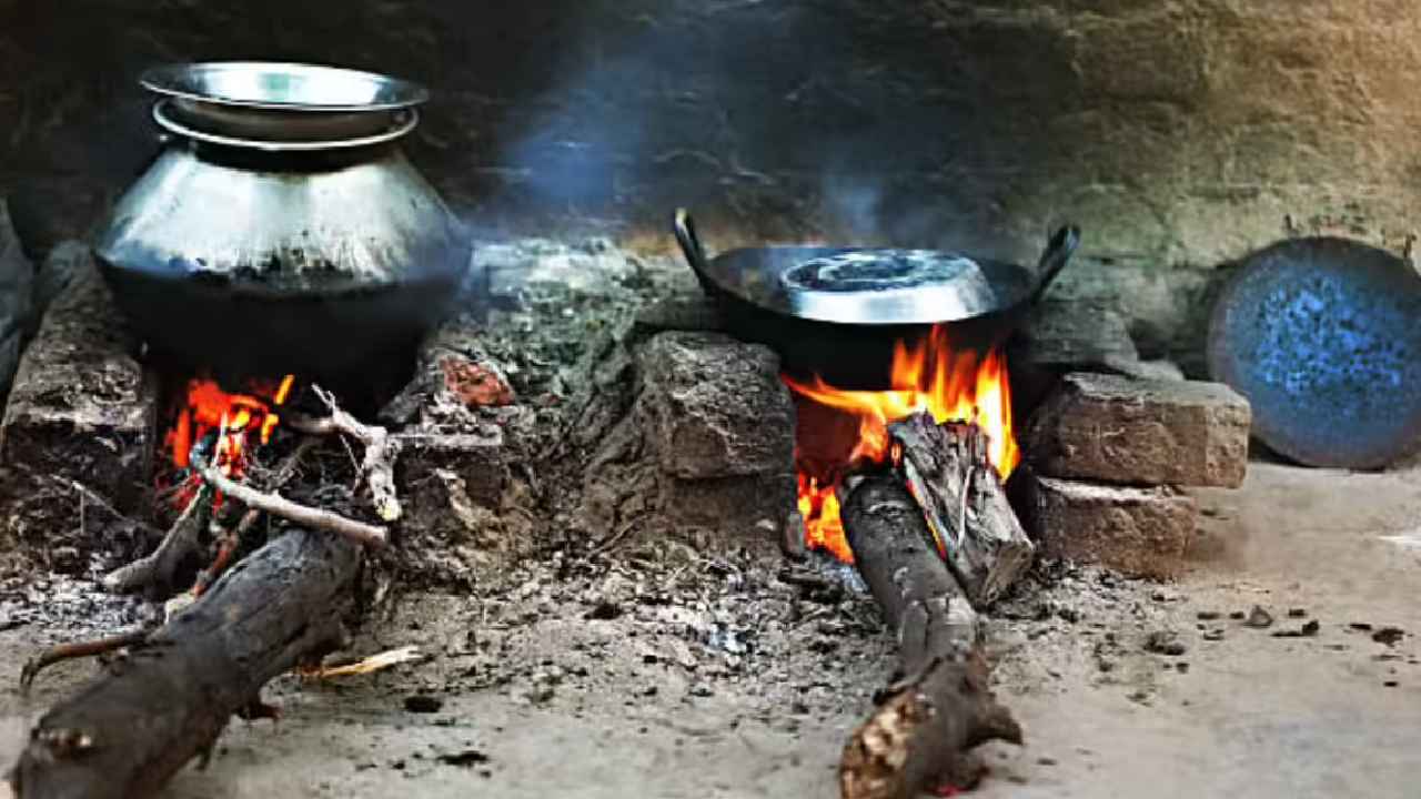 Wood Stoves: గ్యాస్ కొరత వేళ కేంద్రం కీలక నిర్ణయం.. కట్టెల పొయ్యిలకి అనుమతి